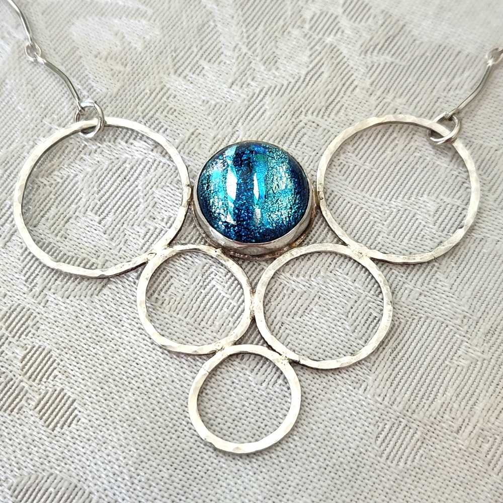 VINTAGE 1990's 925 Sterling Silver Blue Dichroic Glass Circles Necklace